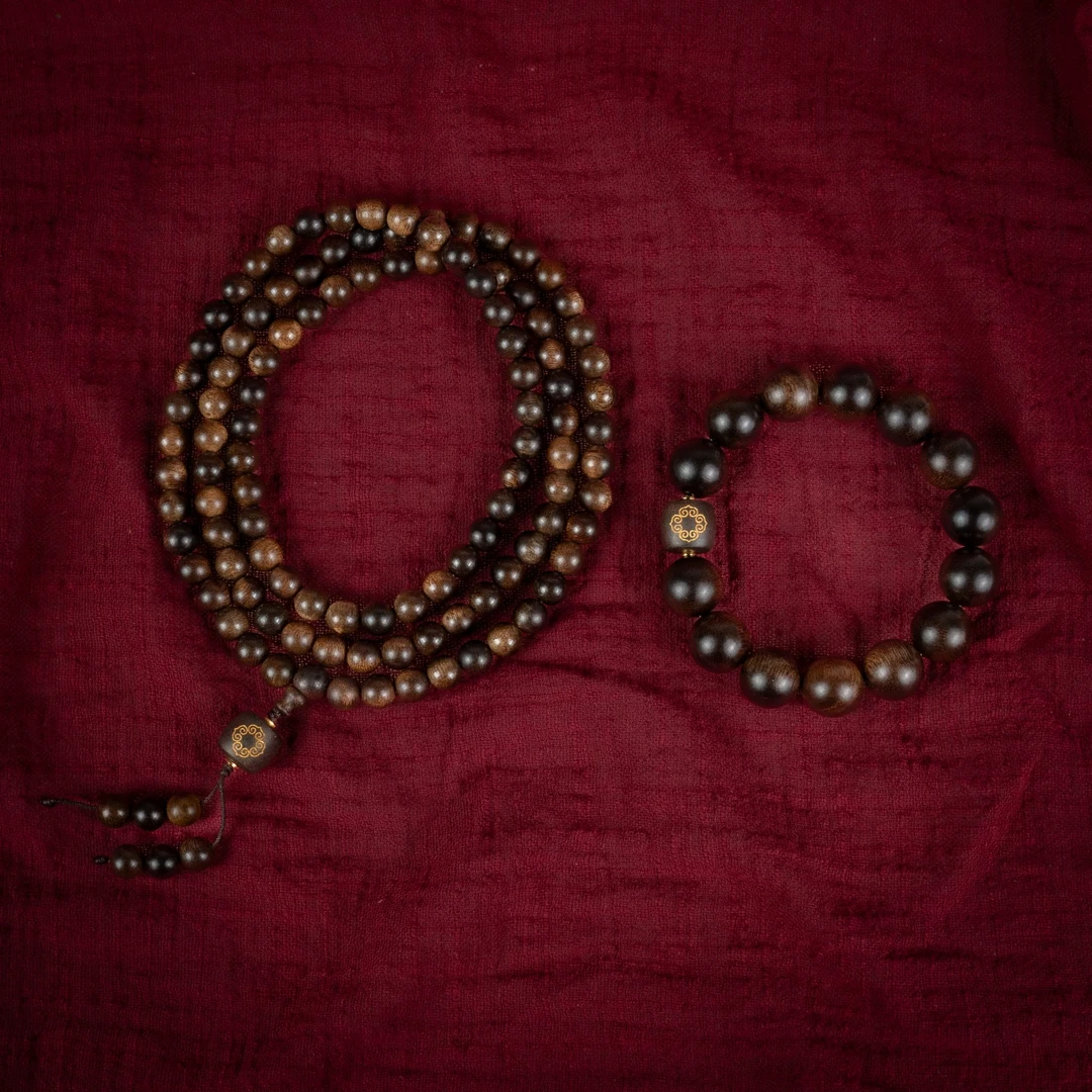 【沉水】越南芽庄黄奇楠玉化瘤疤沉香0.8*108+1.4单圈设计款