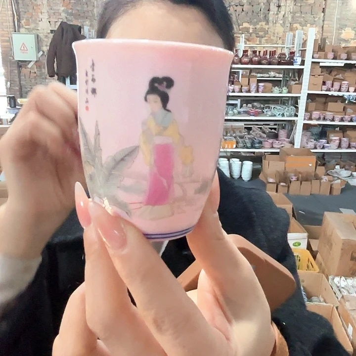 摆件陶景德镇高温陶瓷十二金钗美女单杯（随机）