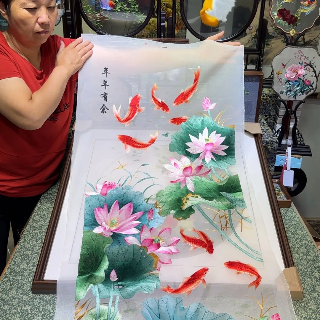 刺绣刺绣工艺精湛独特设计新颖时尚别致
