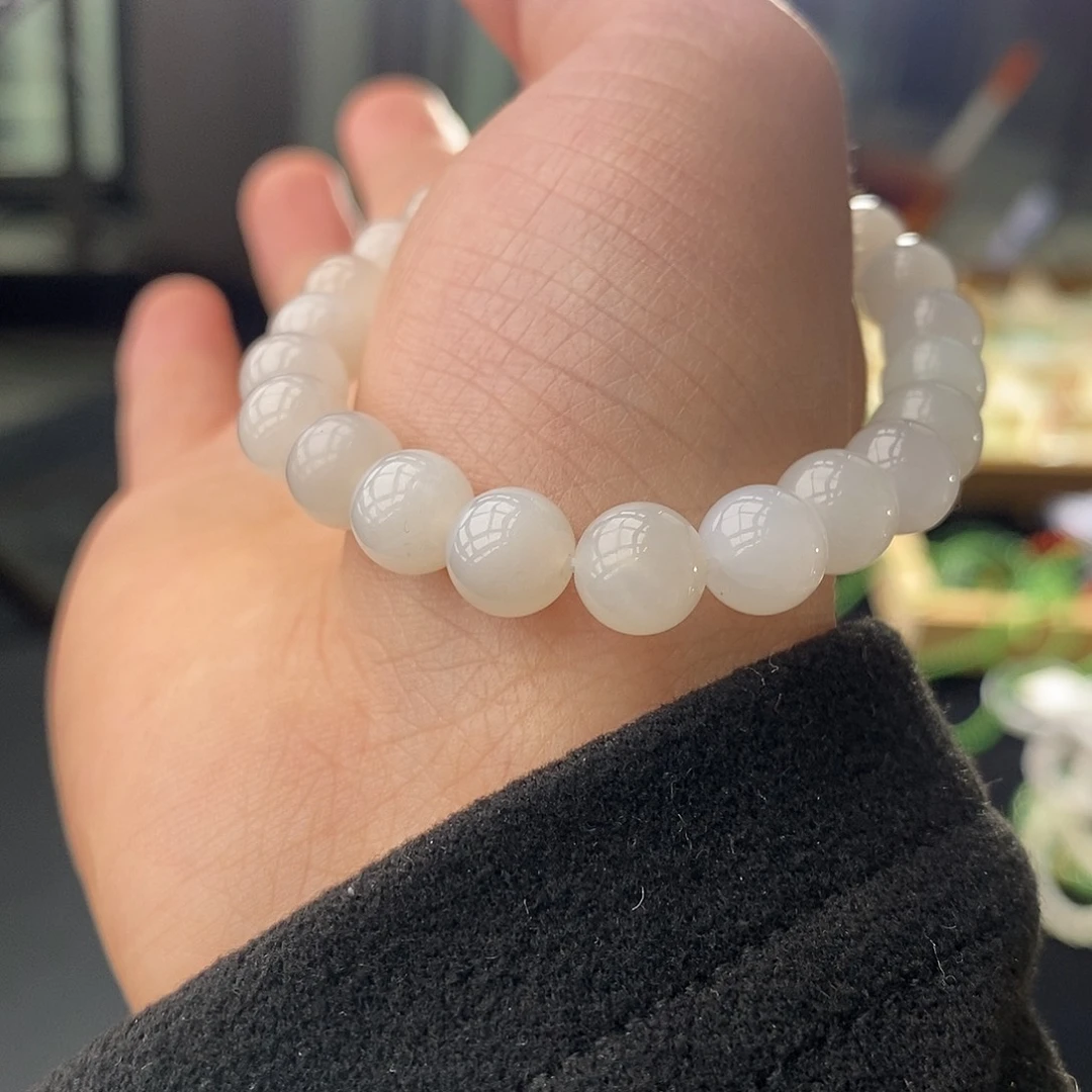 和田玉手串未镶嵌白玉单圈