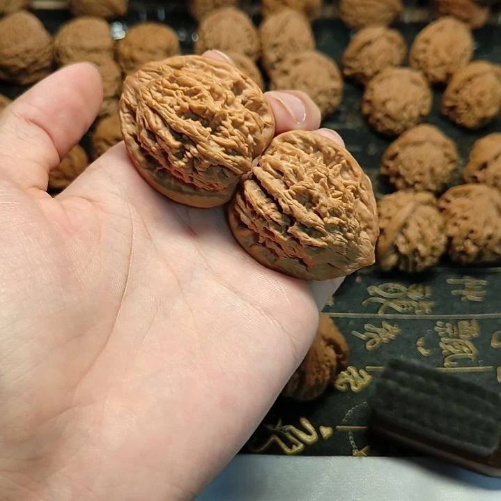 小***兽文玩核桃吊坠大帽檐虎头