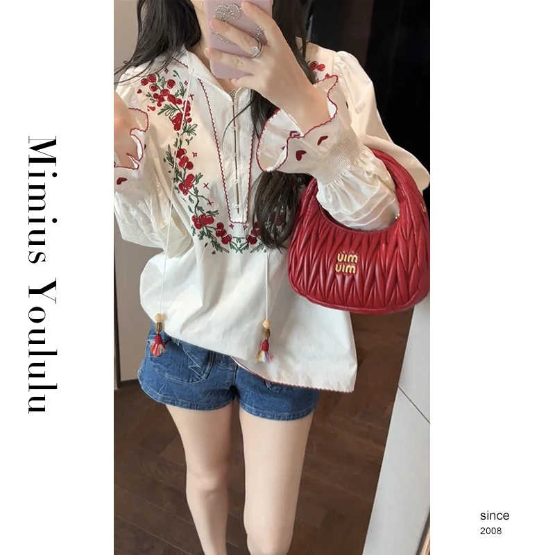 【mimius】婷婷 甜美减龄度假风花朵刺绣系带宽松上衣 G04061