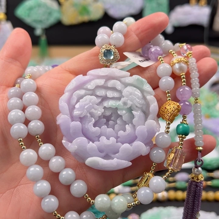 翡翠未镶嵌颈饰快**晶吊坠