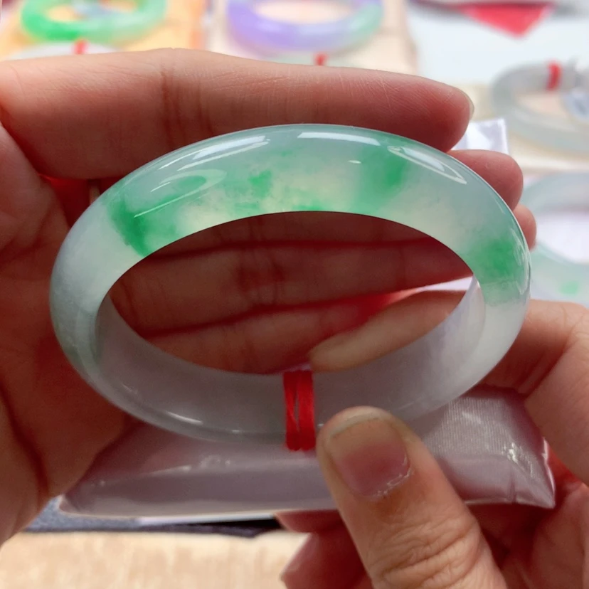 【闪购商品】翡翠手镯（贵妃镯）未镶嵌一步到位梦中情镯A