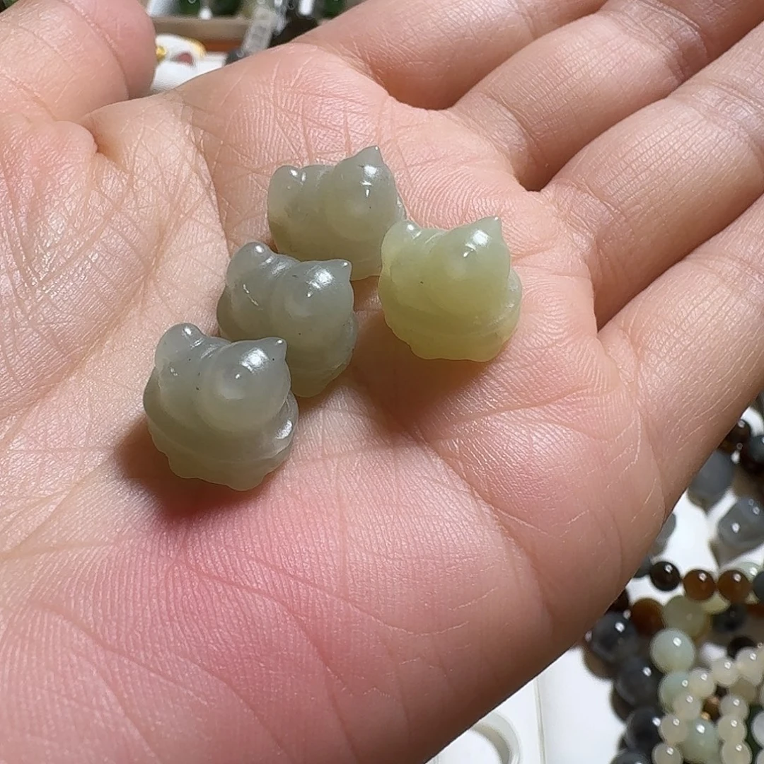 和田玉未镶嵌珠宝奇石多样性发一