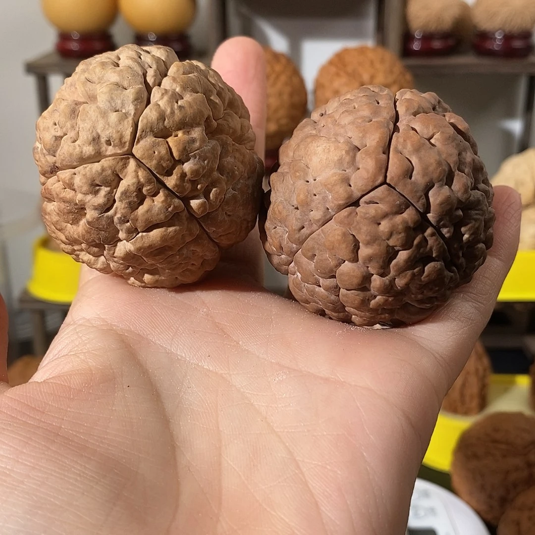 吊坠文玩核桃曦*三瓣脑纹金刚练手不退不换不接受中差评50