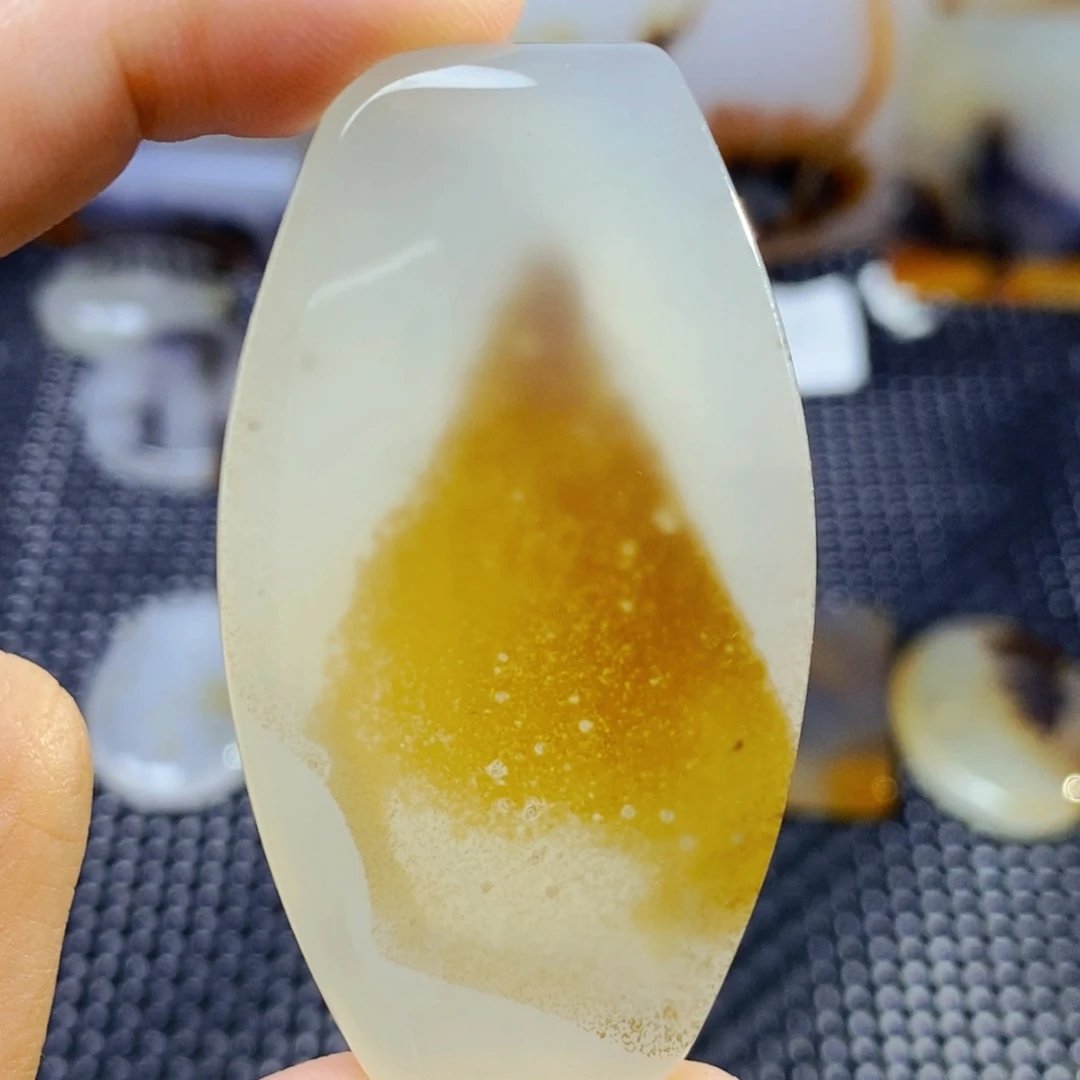 未镶嵌玛瑙/玉髓珠宝奇石