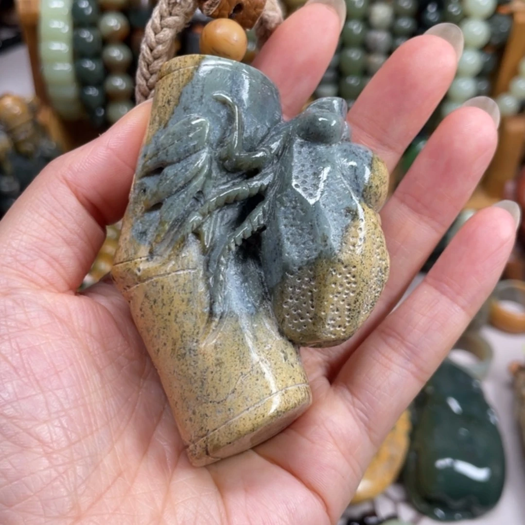 【闪购商品】岫岩河磨玉（透闪石质玉）未镶嵌把件