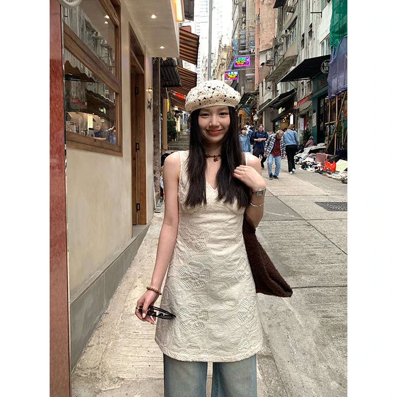 YOKLASS少女家 【现】杏色a字绣花V领背心裙时尚个性裙 L31337S52