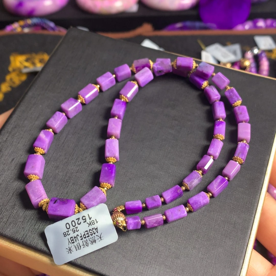 苏纪石（舒俱来）18K金镶嵌樱花方糖项链