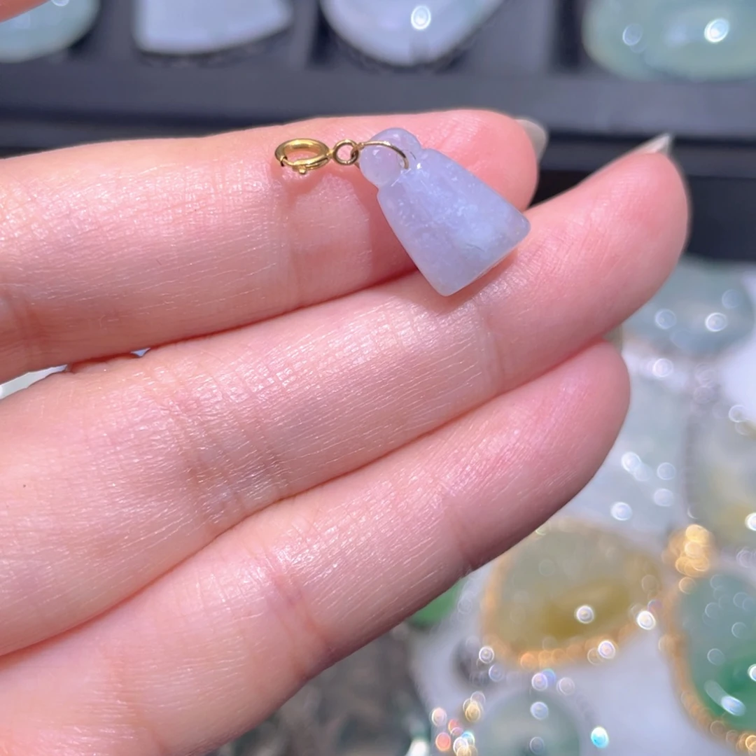 颈饰18K金镶嵌翡翠翡翠