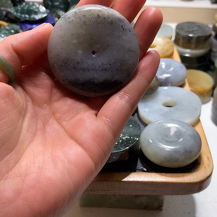 用***洋和田玉未镶嵌珠宝半成品