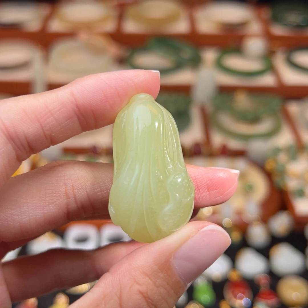 和田玉未镶嵌挂件福利包容