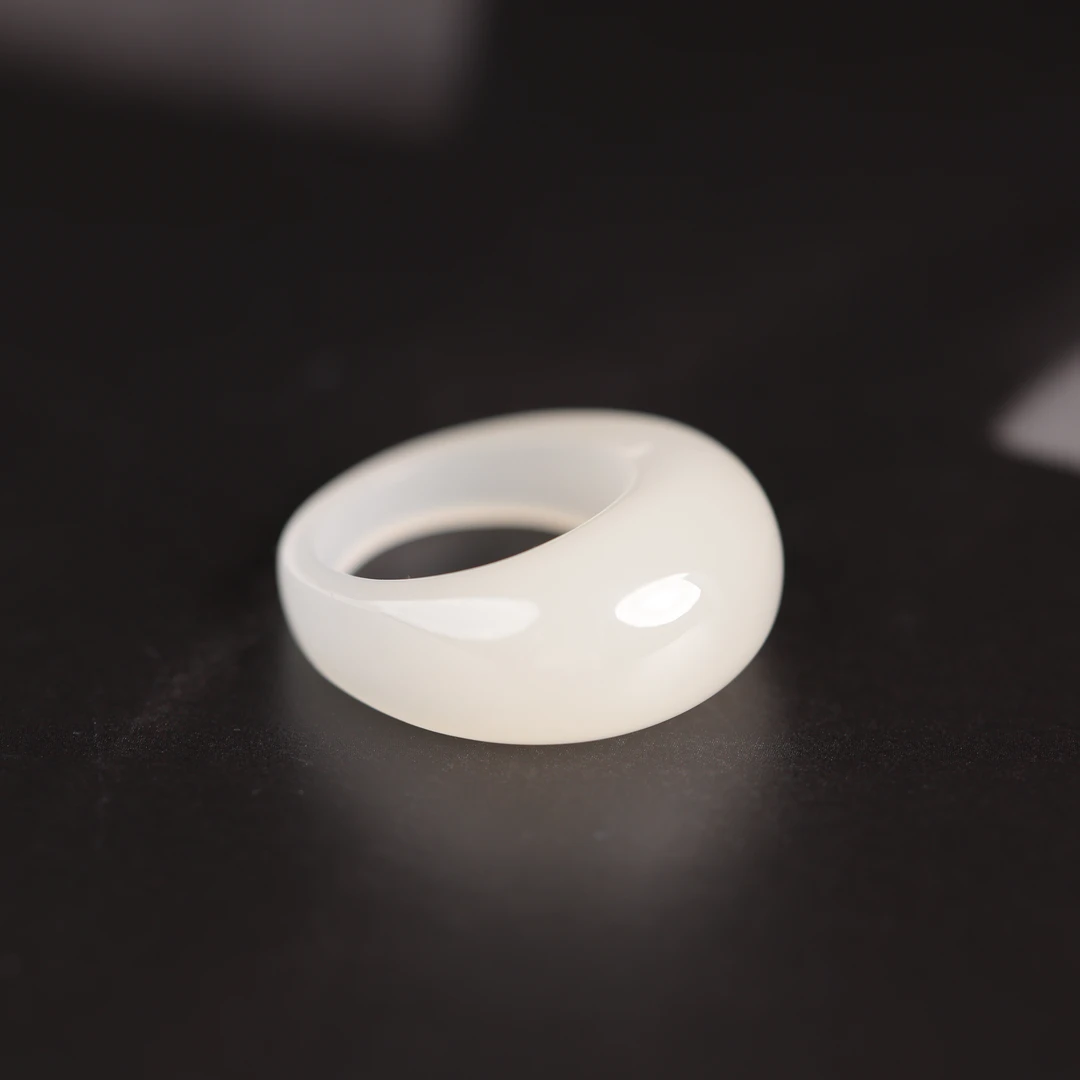 山外 | 严选精品和田玉藕粉戒指