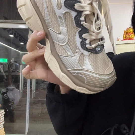 36码四季款运动鞋福利清版