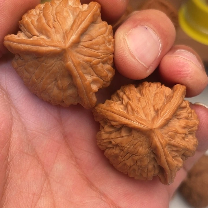 吊坠文玩核桃糖三角