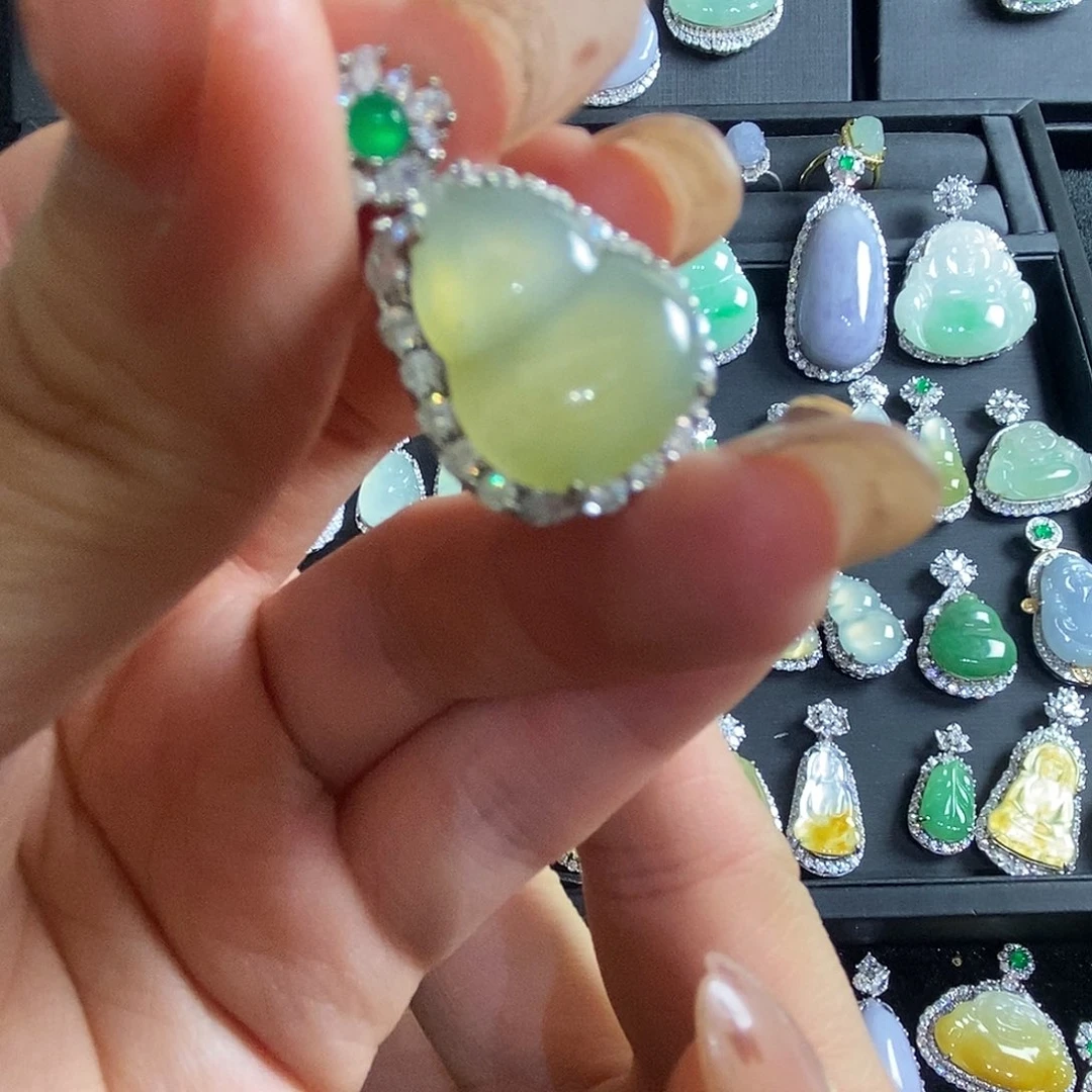 翡翠银S925镶嵌颈饰天然翡翠