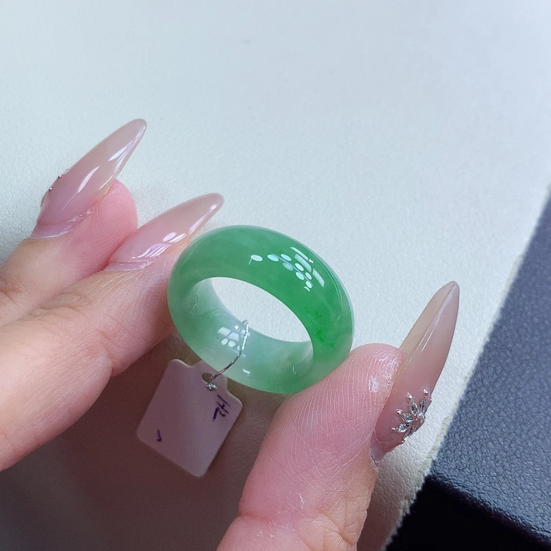 翡翠未镶嵌戒圈16-17号