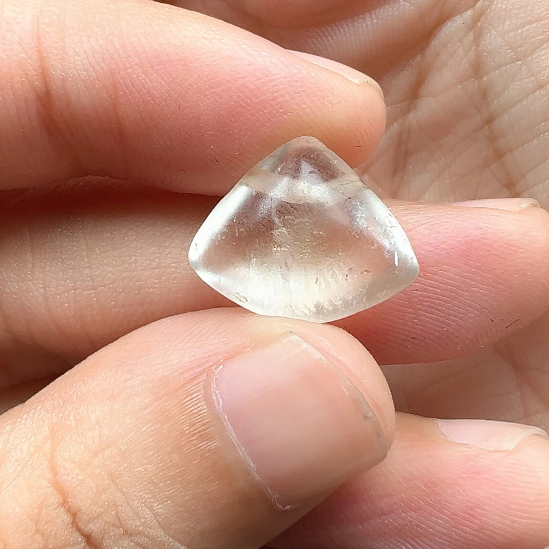 泥塑f4 14.7×12.3...