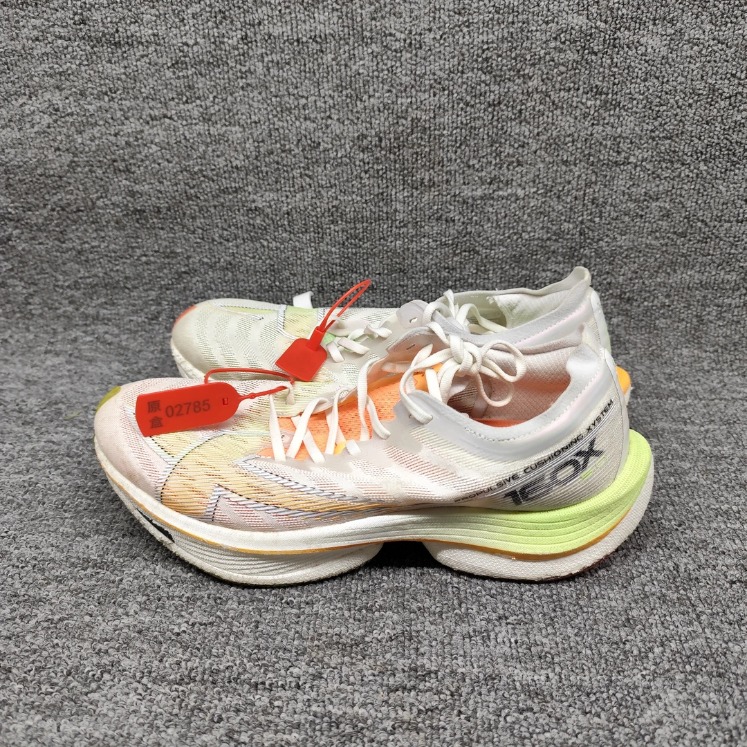 41码二手正品特步 竞速160X 5.0 舒适减震耐磨 低帮跑步鞋 男款