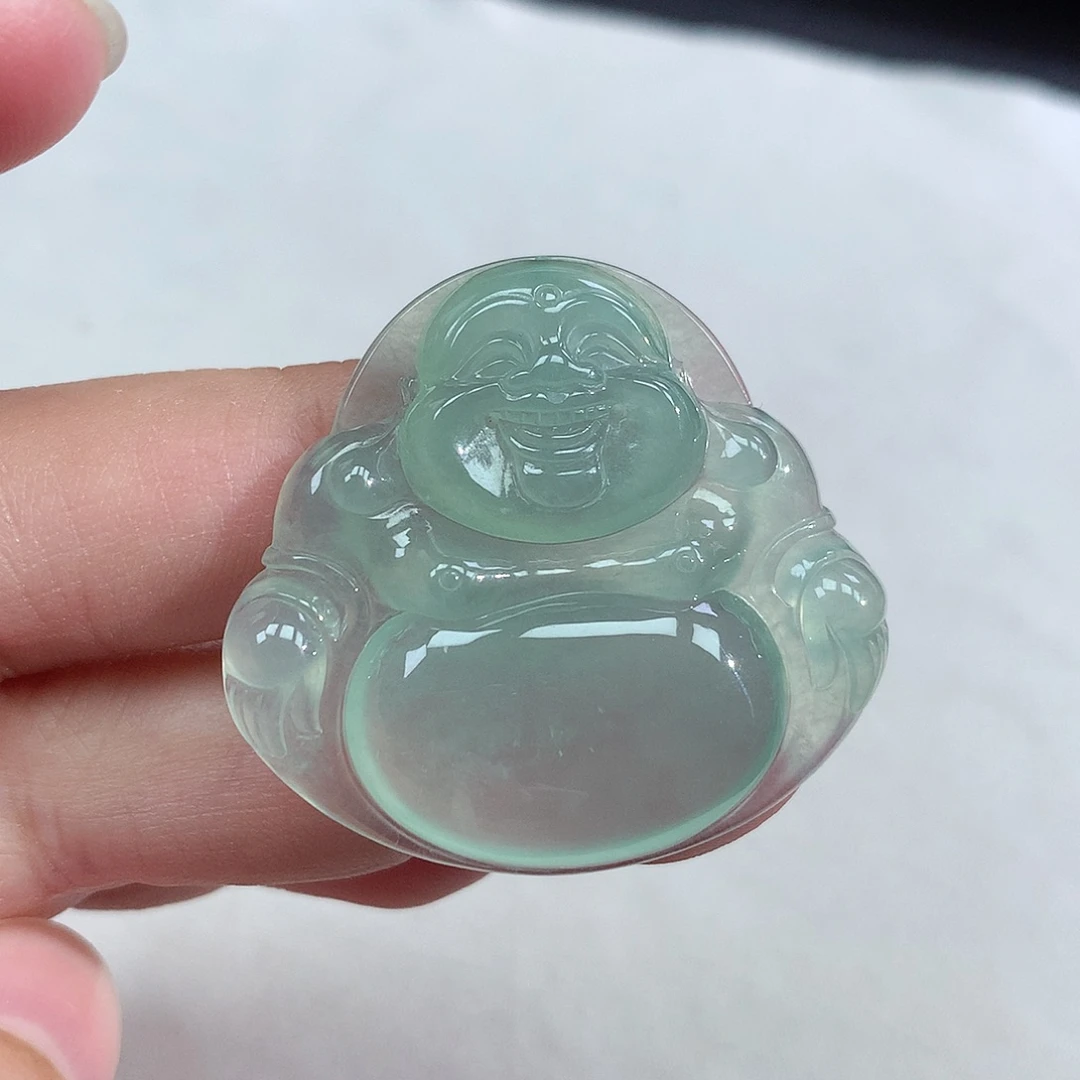 翡翠未镶嵌颈饰佛公