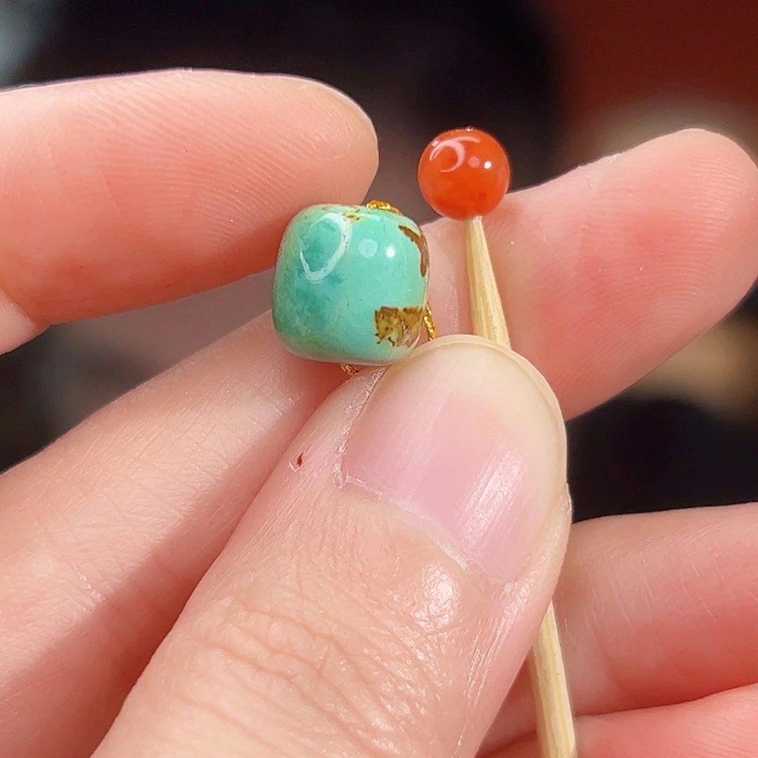 南红玛瑙未镶嵌珠宝奇石