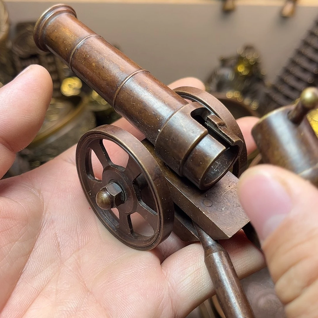 精美铜器工艺品等