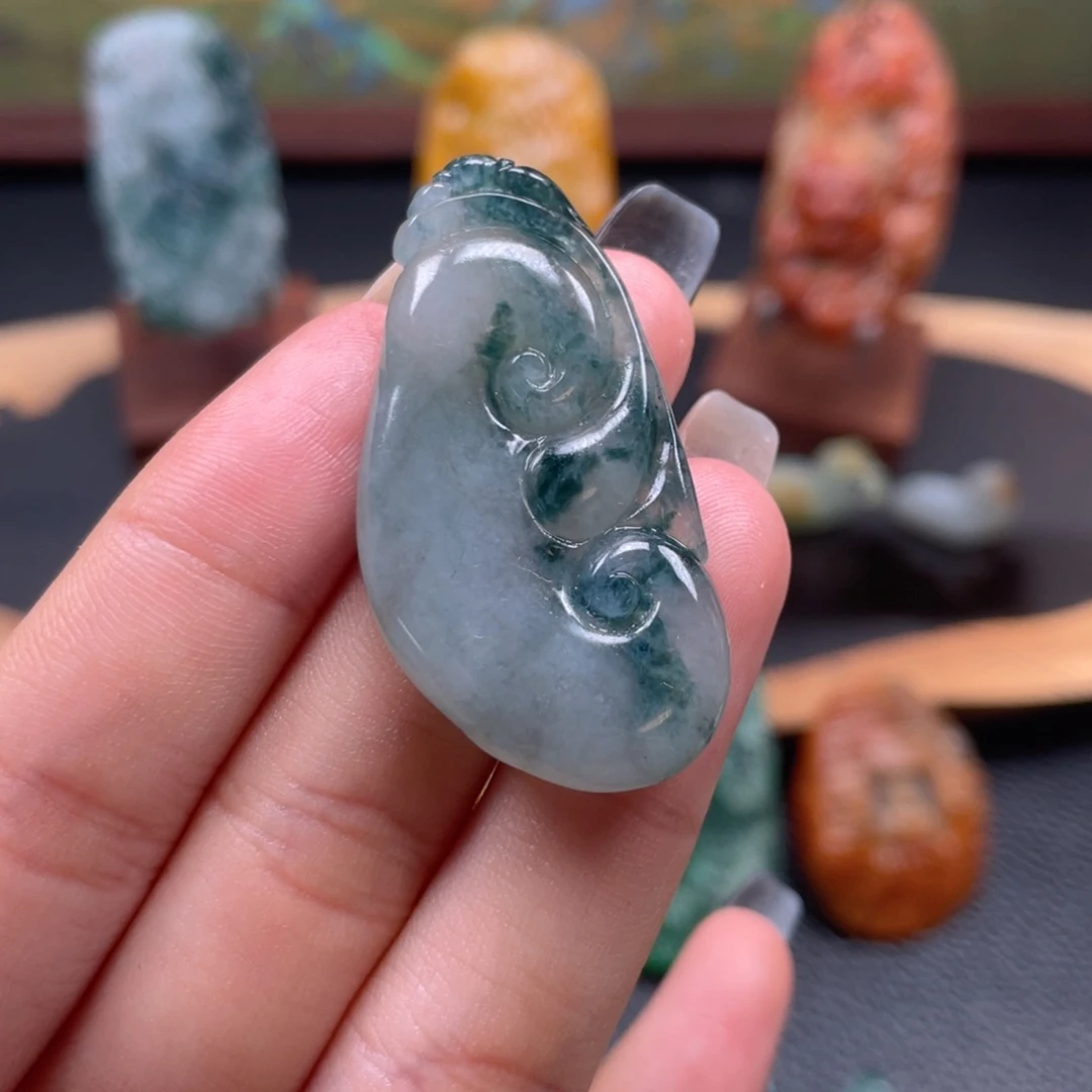 定制翡翠未镶嵌翡翠