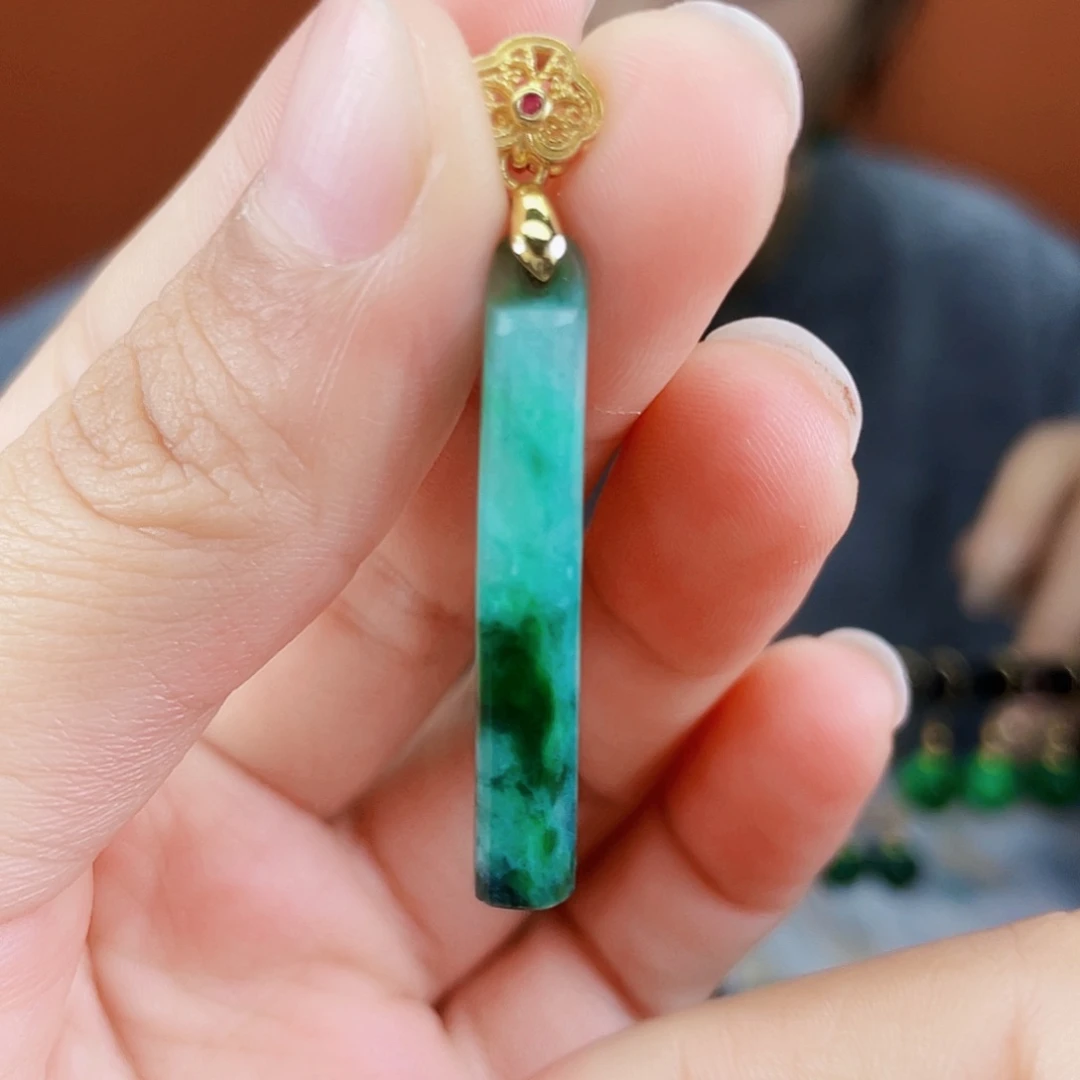 翡翠未镶嵌耳饰饰品