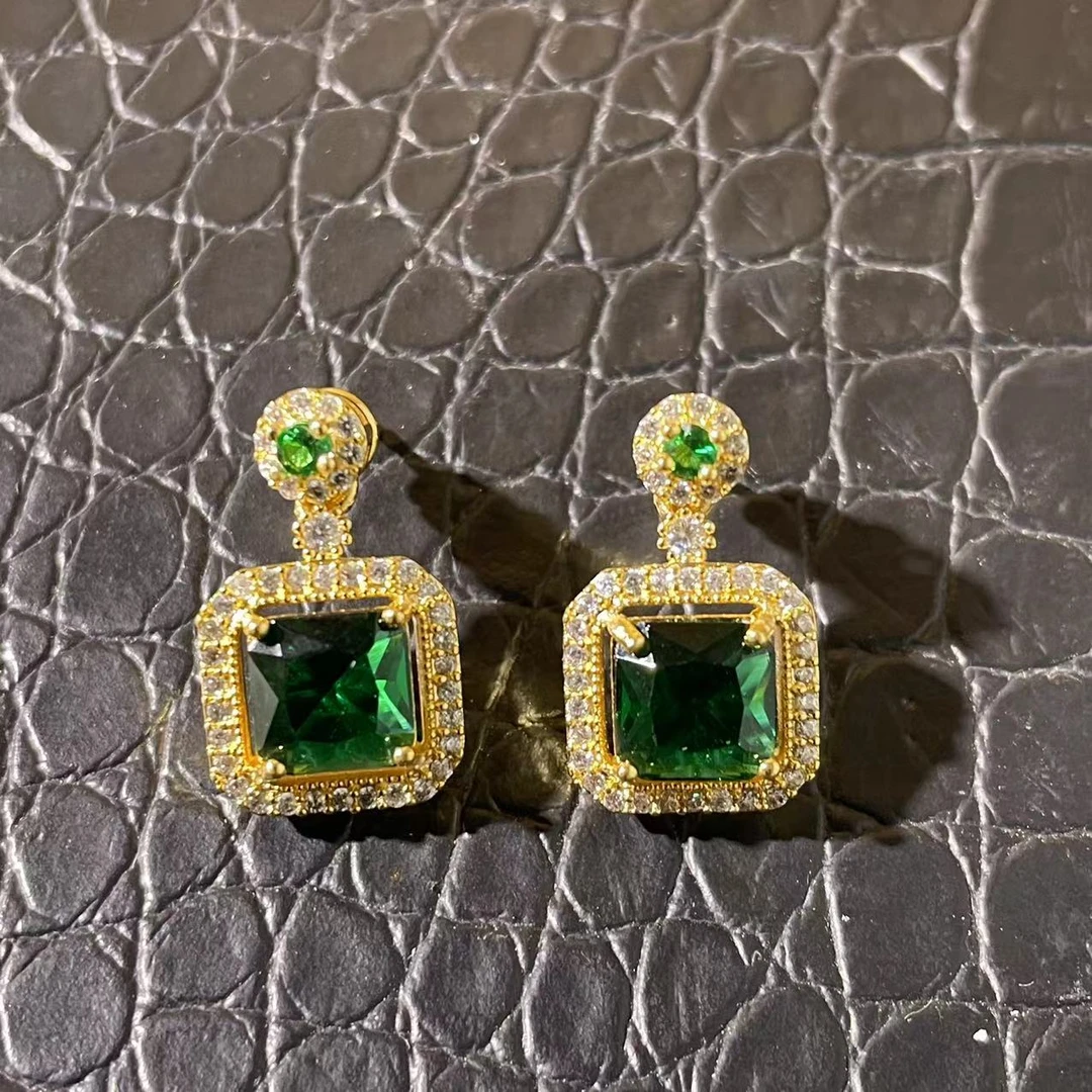 【高端定制】SMA-1111时尚设计耳饰多样性发一件