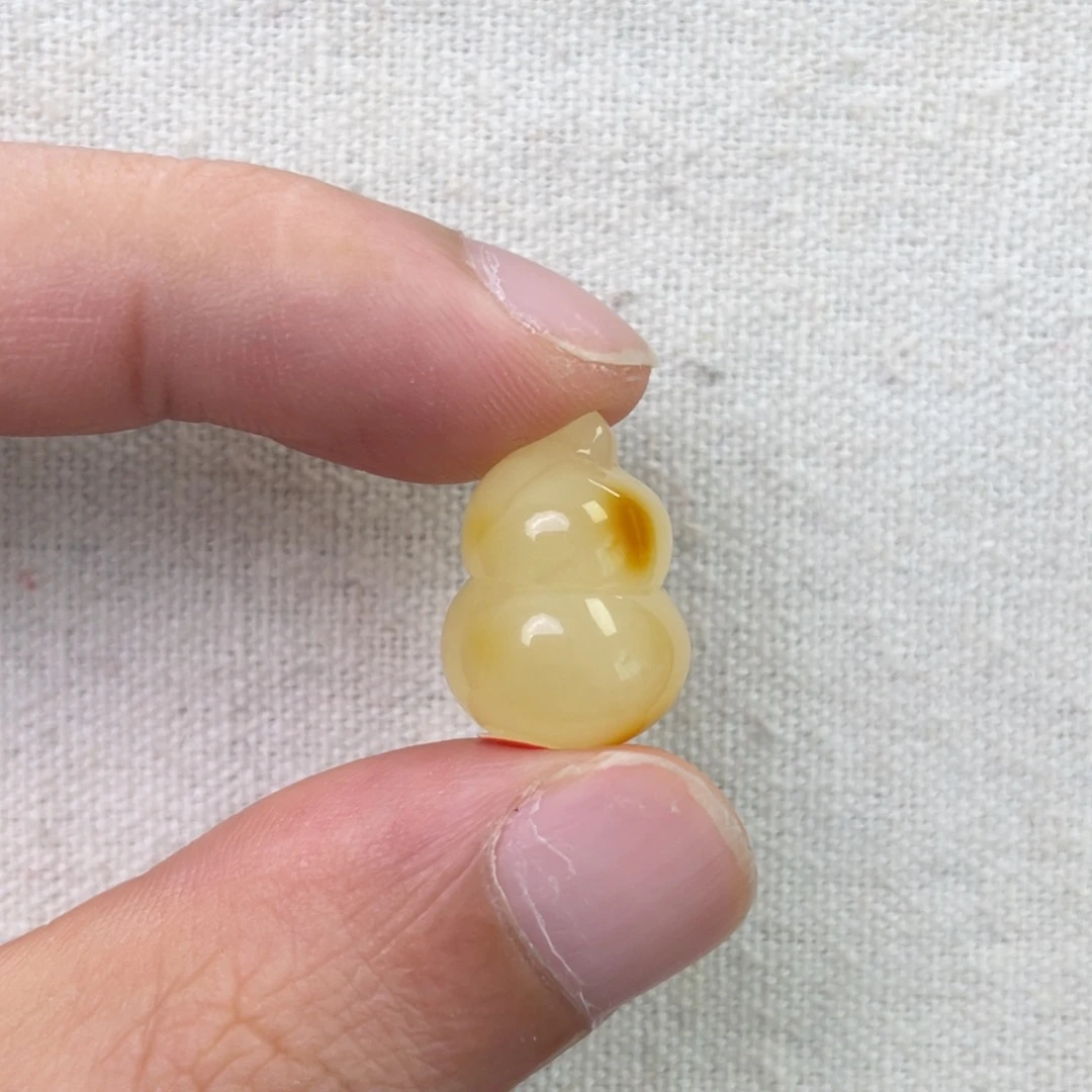 琥珀未镶嵌珠宝奇石葫芦