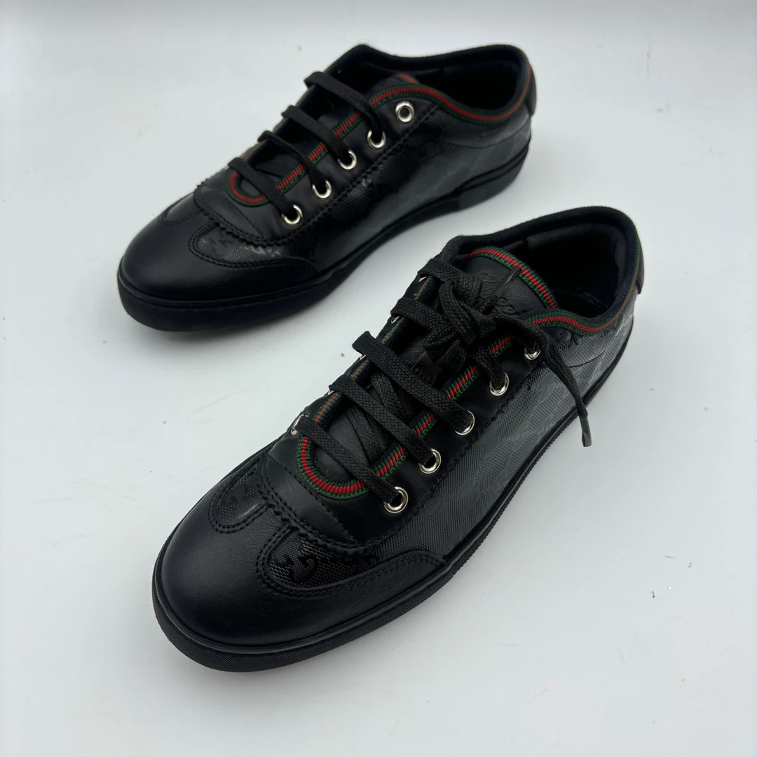 95新 GUCCI/古驰 35.5码/gucci古驰暗纹板鞋/无盒/95新