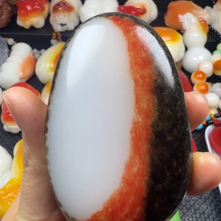 新疆戈壁五彩石金丝