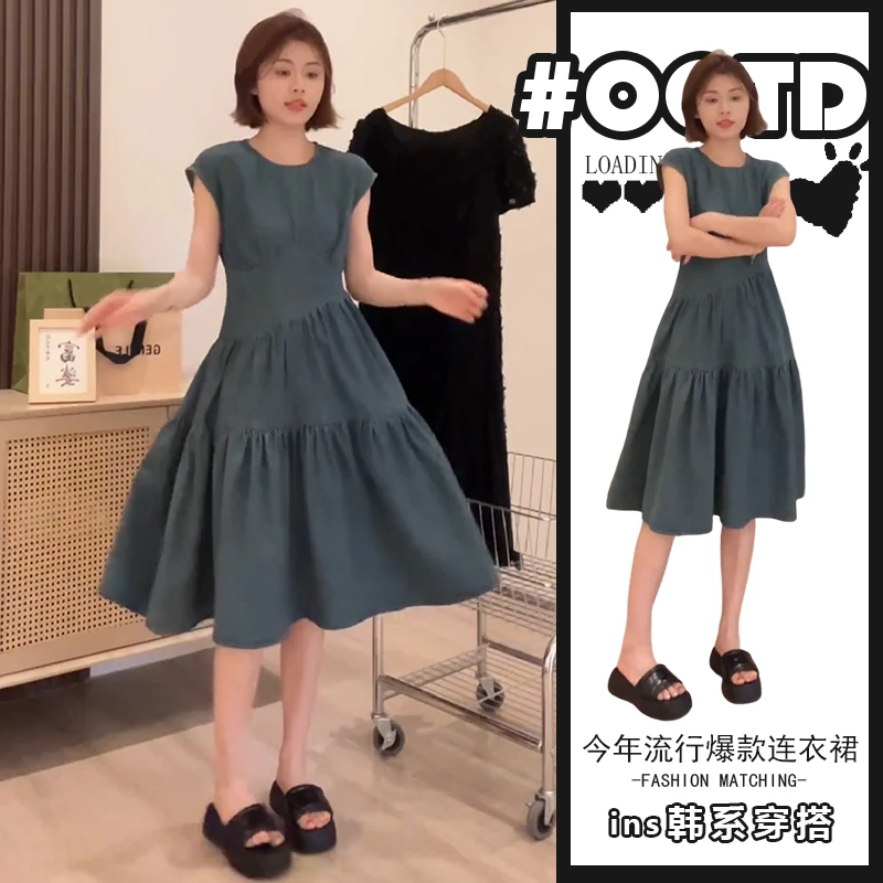 2025夏季新款高级感别致洋气无袖A字裙女茶歇法式百搭圆领连衣裙