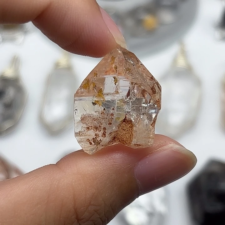 未镶嵌水晶颈饰巴基斯坦红泥闪灵钻23mm+
