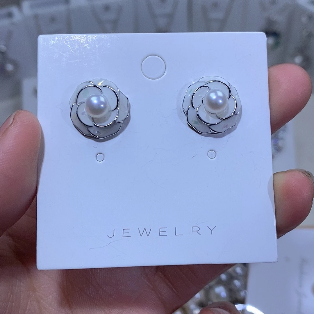 淡水珍珠耳饰未镶嵌