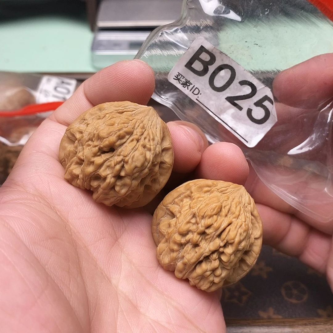 把件文玩核桃骰子35尺。