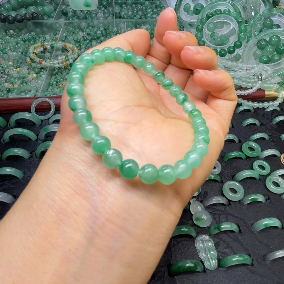 石英质玉（非洲翠）未镶嵌散珠冰甜绿珠子手串