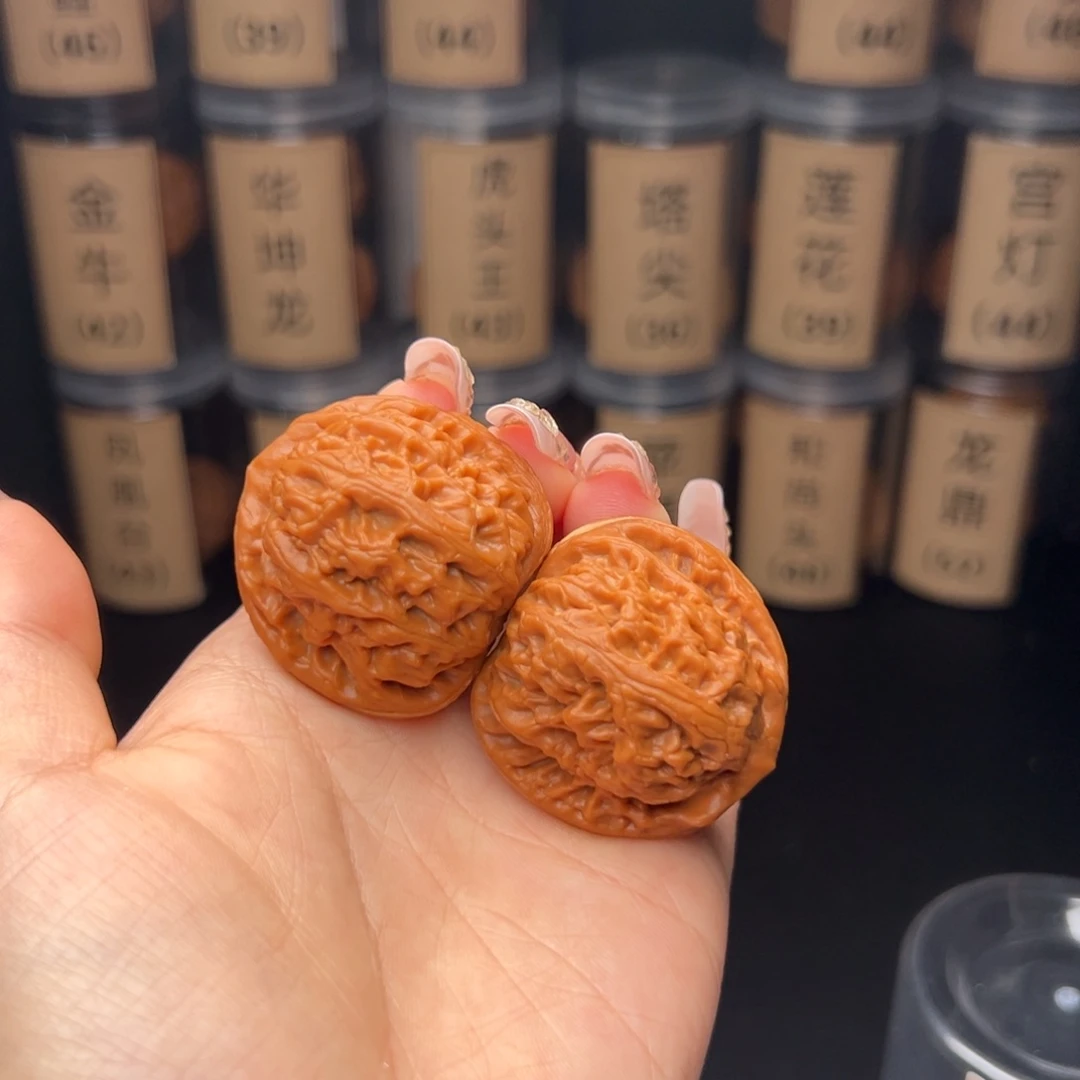 刚***山吊坠文玩核桃红锦鲤