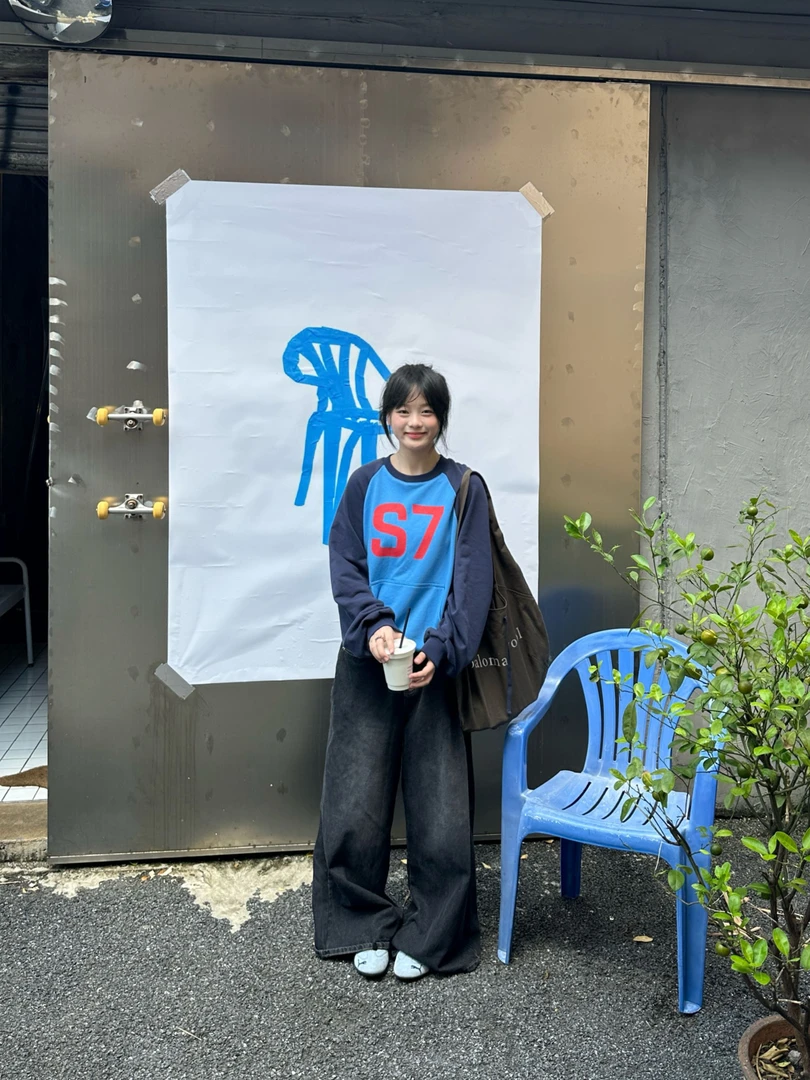 秋季印花女常规款不褪色套头卫衣牛仔拼色圆领上衣
