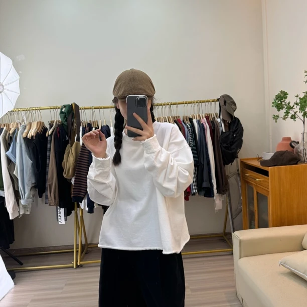 宽松显瘦百搭短款长袖大版型纯色T恤