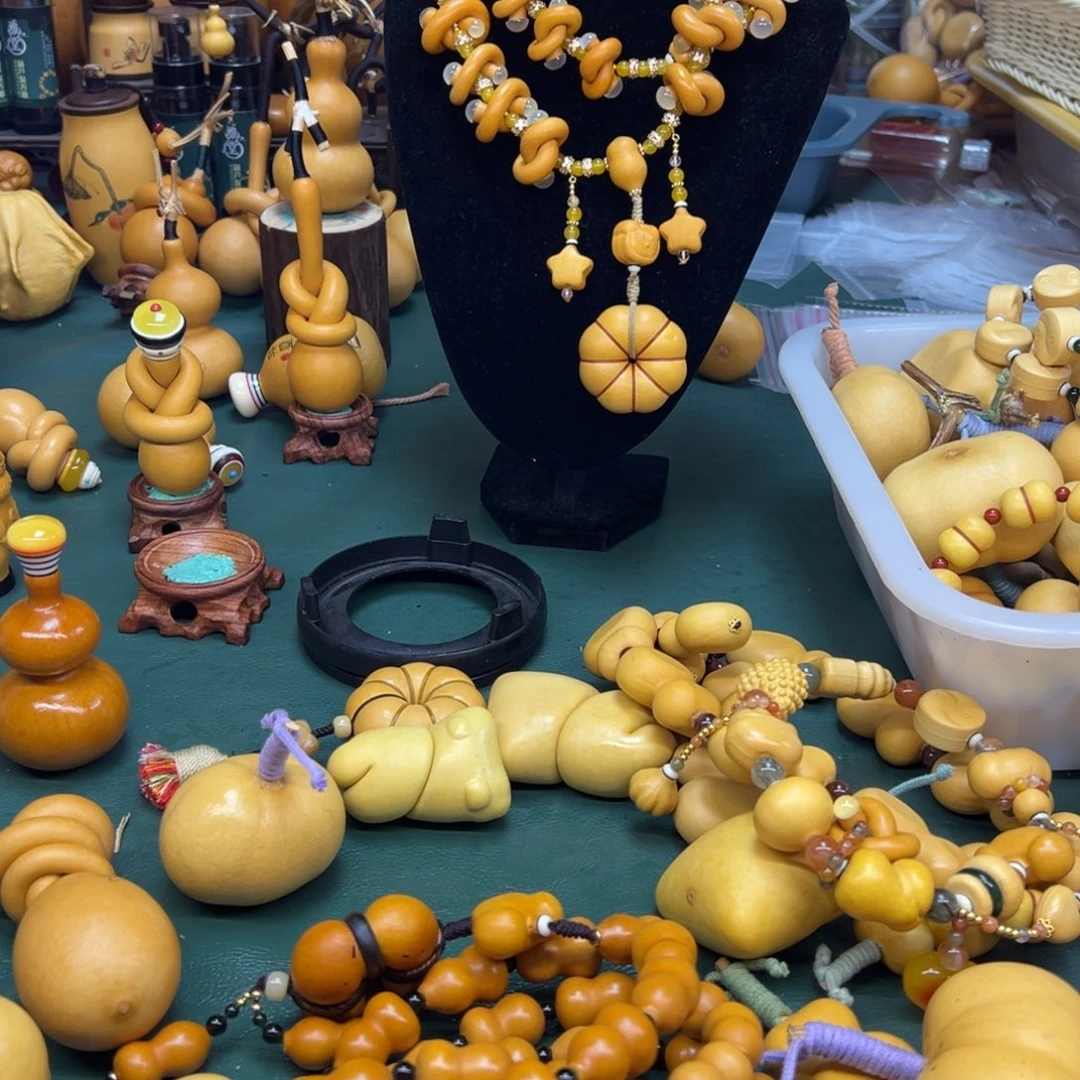 ****薯大叶紫檀（黑酸枝木类）