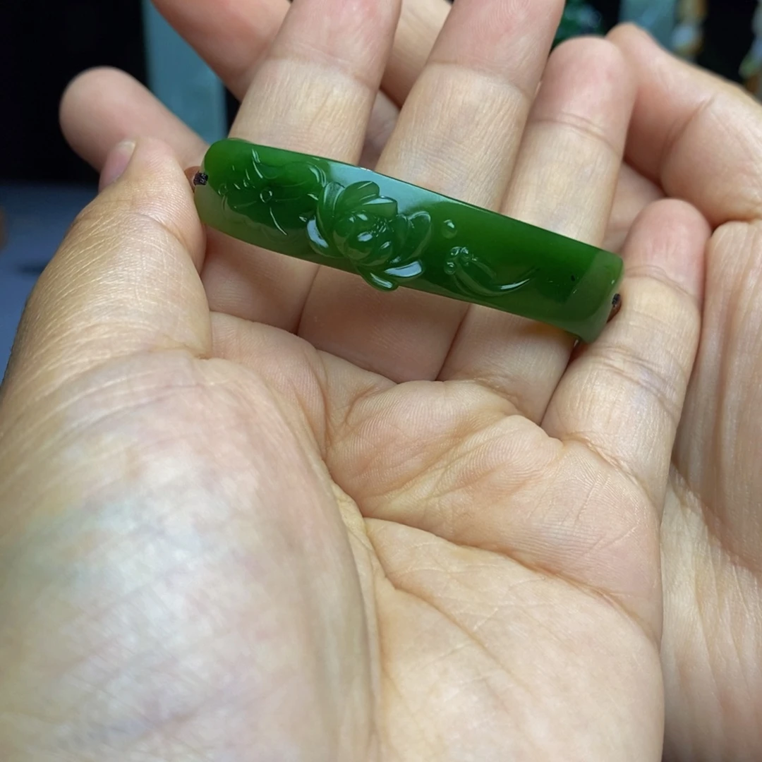 蒲***英未镶嵌手绳和田玉