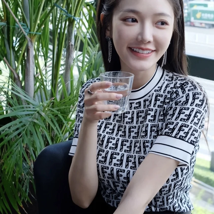 99新 FENDI/芬迪 满印logo扎染短袖/s码/fendi衣服