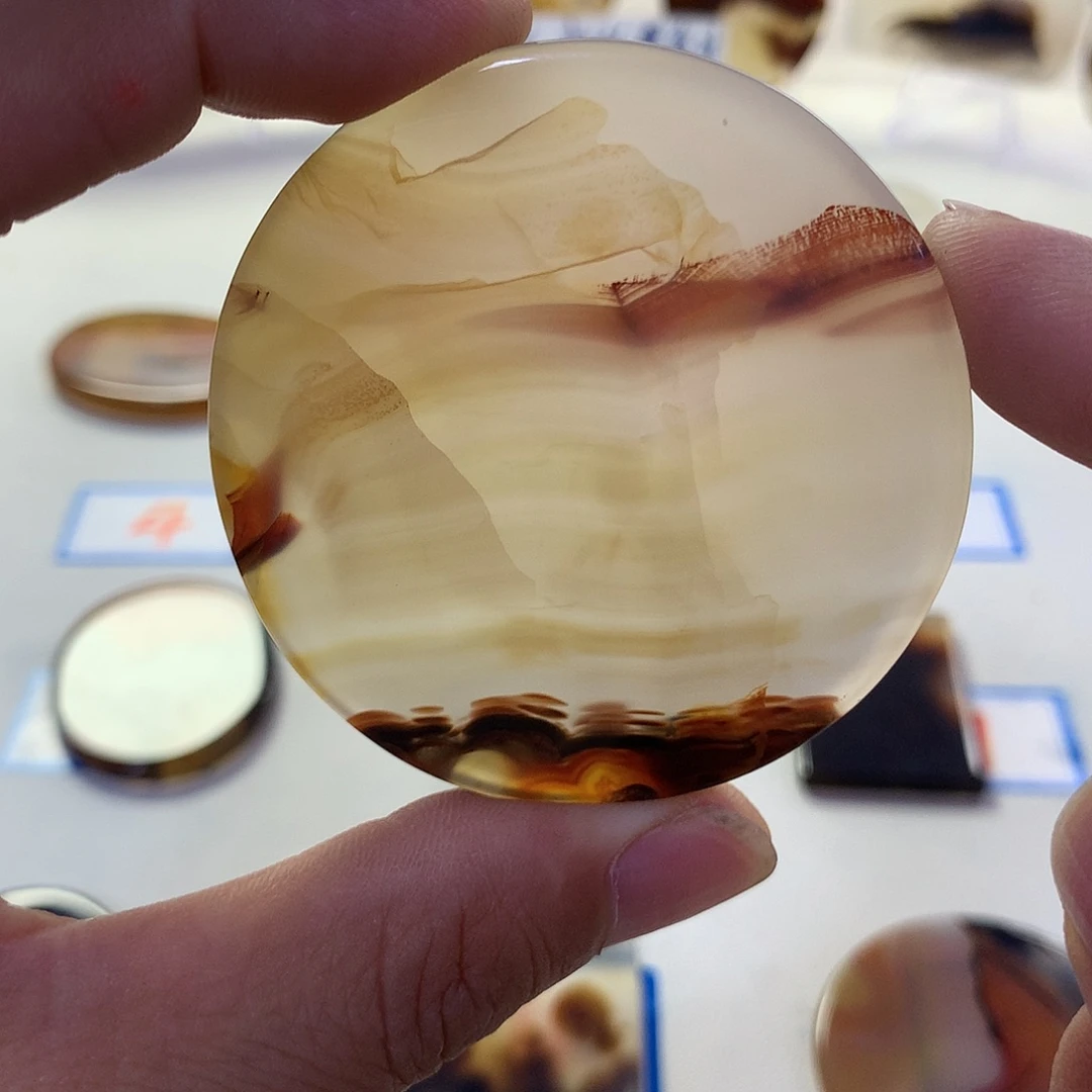 玛瑙/玉髓颈饰未镶嵌