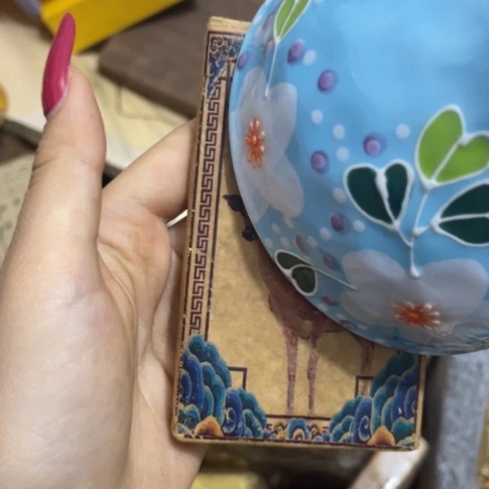 茶杯紫砂线香的香味