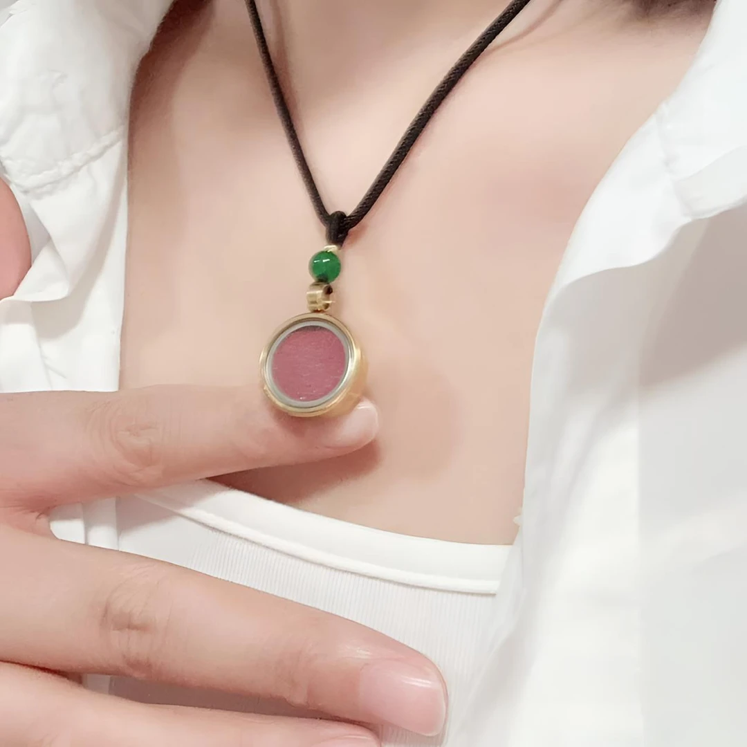 含辰砂工艺品时尚休闲款透明盒吊坠