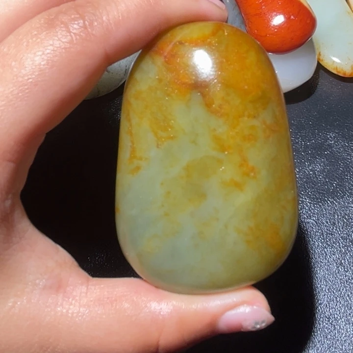 和田玉未镶嵌珠宝奇石