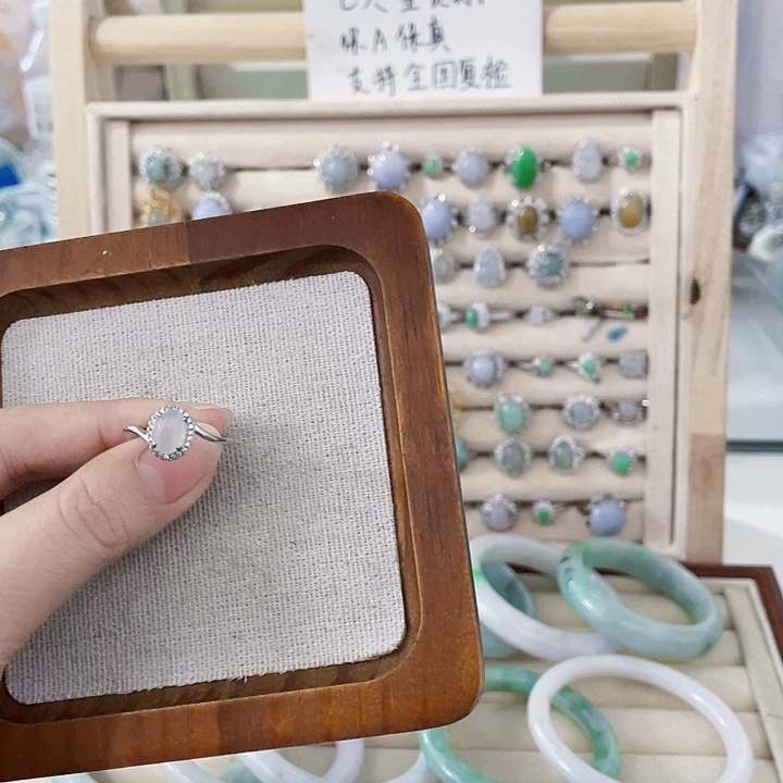 翡翠未镶嵌颈饰天然翡翠Ａ货