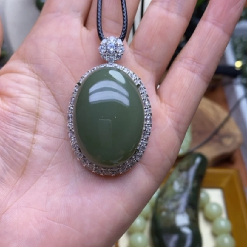 【闪购商品】未镶嵌和田玉挂件怒**天